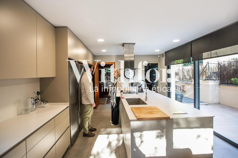 Foto dc1fa58d-e893-400a-8316-afb10ed39c96. Xalet amb calefacció aparcament piscina a Sarrià Barcelona