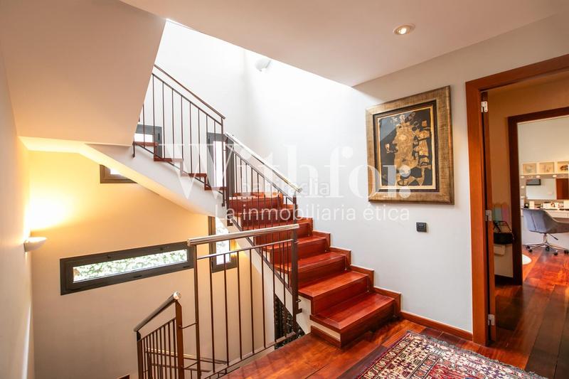 Foto e3cc8ce7-d43b-42f3-a783-1aad2f92814b. Xalet amb calefacció aparcament piscina a Sarrià Barcelona