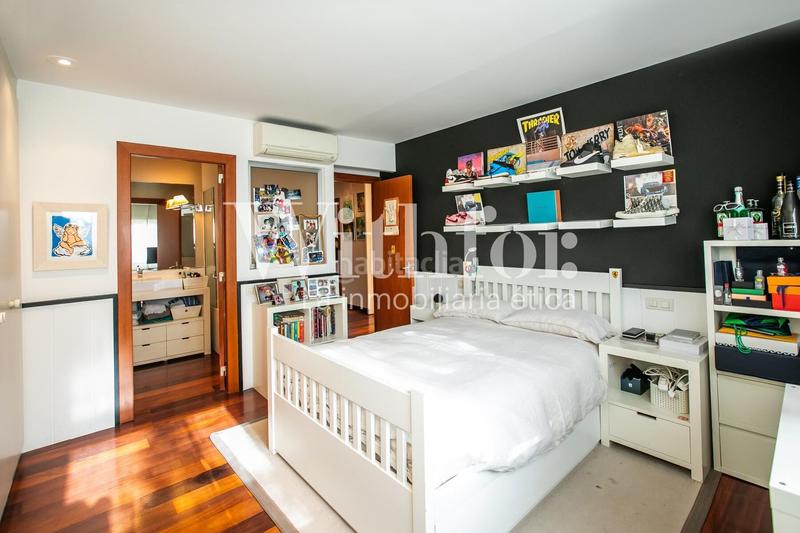 Foto e549706c-be86-49be-b1a5-af76016e825e. Chalet con riscaldamento parcheggio piscina in Sarrià Barcelona