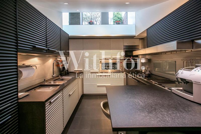 Foto 135ffc4a-2cf3-4733-af27-ad696e88bd9b. Tríplex amb calefacció a Cortes-Huertas Madrid