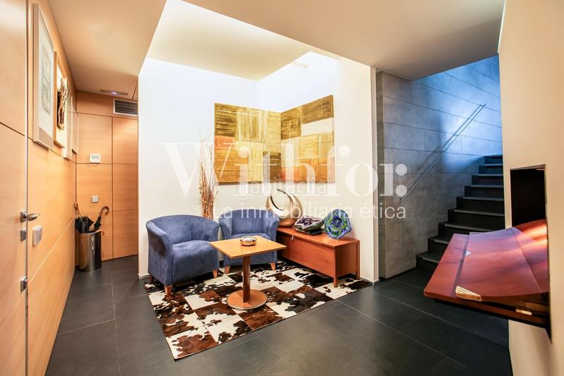 Foto 1dc2dd5e-cbdd-4c33-8102-1b23fbb682ed. Tríplex amb calefacció a Cortes-Huertas Madrid