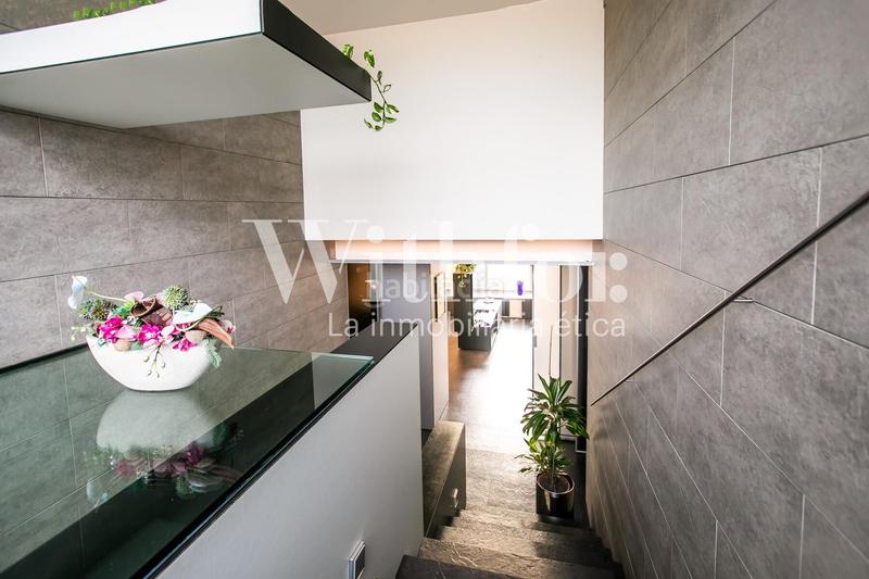 Foto 68f5b12a-848a-4f65-9993-f94124bf33ec. Tríplex amb calefacció a Cortes-Huertas Madrid