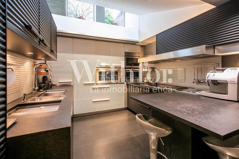 Foto 9ae5235f-25b5-4e31-bf75-4e8ac7efadd4. Tríplex amb calefacció a Cortes-Huertas Madrid