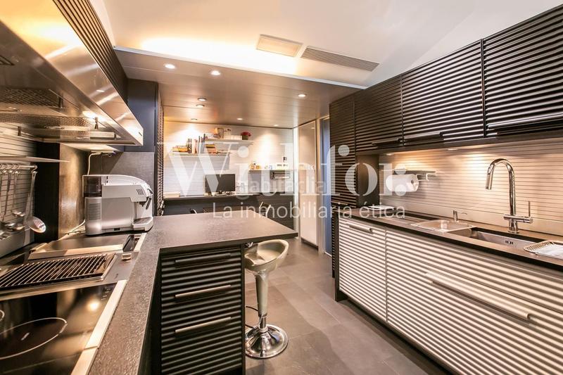 Foto b98c4cca-e059-4098-998d-4d62c4dc8913. Tríplex amb calefacció a Cortes-Huertas Madrid