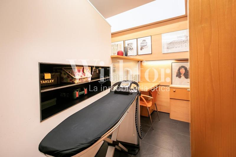 Foto c1c31dd7-79a2-4692-b80a-647471863817. Tríplex amb calefacció a Cortes-Huertas Madrid