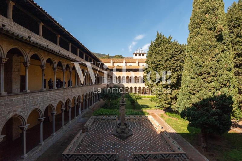 Foto 28a4699f-9fac-4324-a3e7-bbdda0920fc0. Chalet avec chauffage parking dans Pedralbes Barcelona