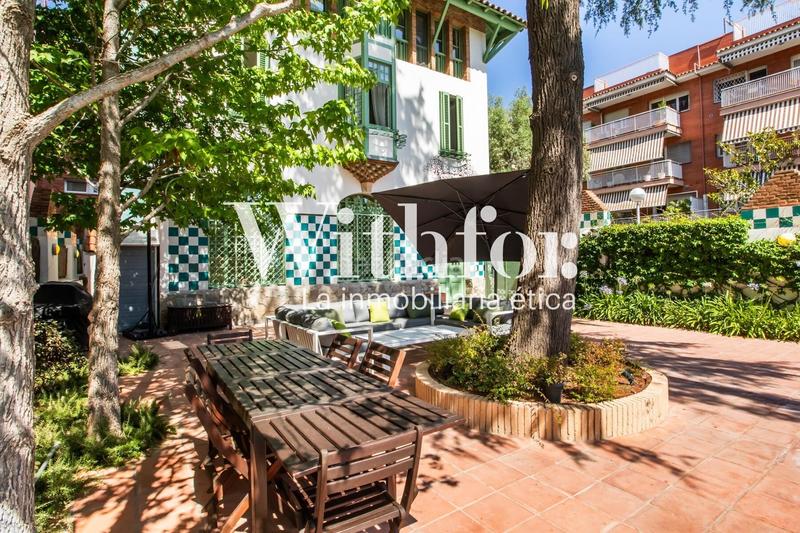Foto 6b3fbf20-4058-4beb-8833-435561875a2d. Alquiler casa en cardenal vives i tuto 29 the sastre en Barcelona