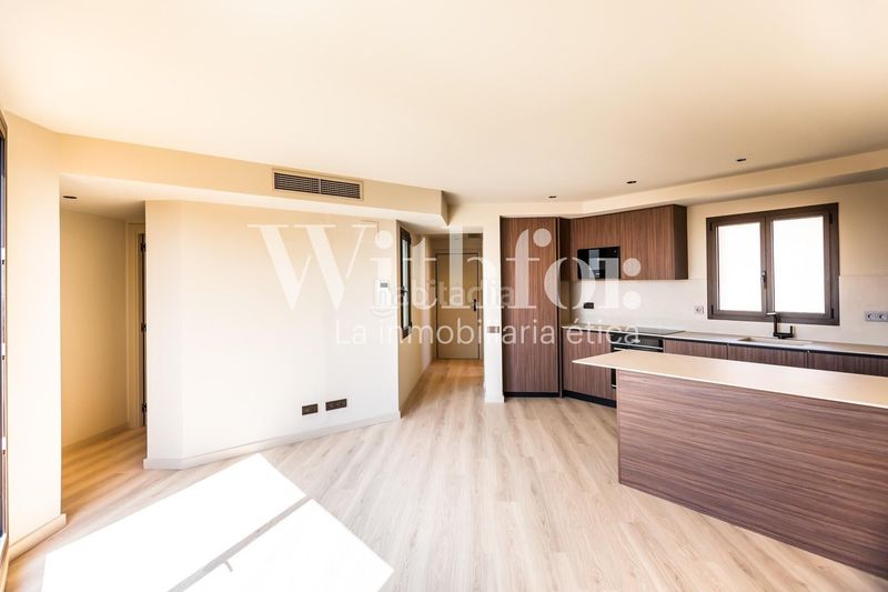 Foto 08833731-c675-41f3-934d-7e6d29e6cfff. Àtic amb calefacció a Dreta de l´Eixample Barcelona