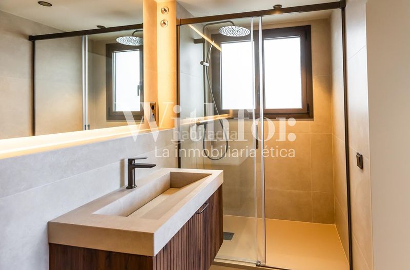 Foto 48cb14a3-95b9-4c60-8f50-ef74746a3aa9. Àtic amb calefacció a Dreta de l´Eixample Barcelona
