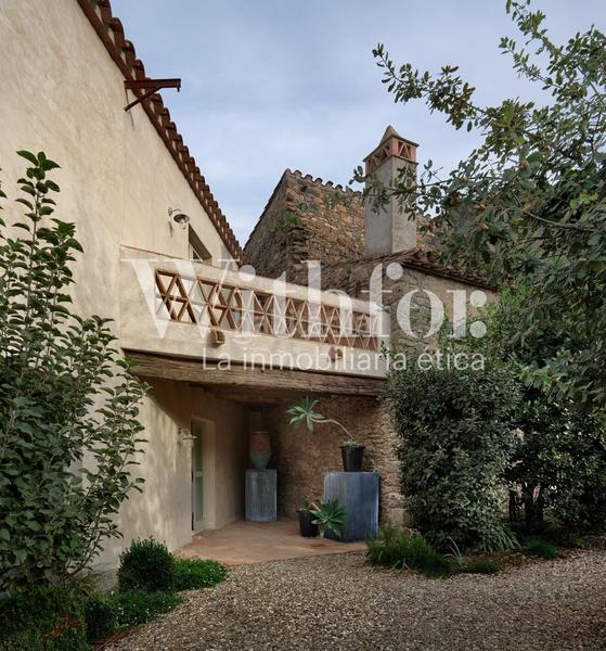 Foto 1ec1d610-fdfc-44a4-9044-6621e5c5a118. Casa can masó en Pera (La)