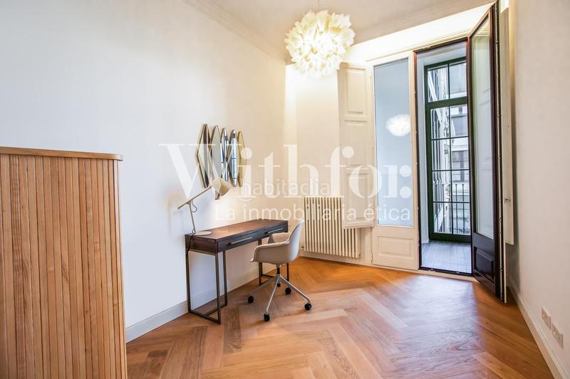 Foto c46caf2e-c0fc-42a6-af61-15d1694b2f63. Rent flat with heating pool in Cortes-Huertas Madrid