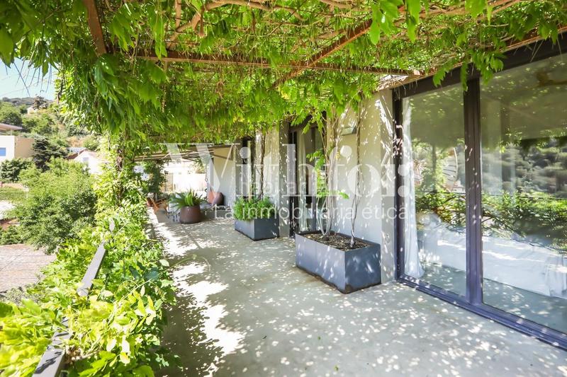 Foto 21bff8a0-5fe2-4445-9752-32b5d64d27d0. Affitto chalet con riscaldamento parcheggio piscina in Barcelona