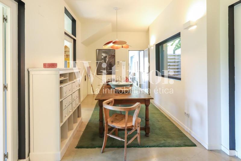 Foto 3b43c931-b7f4-454c-9dad-4db30f288505. Affitto chalet con riscaldamento parcheggio piscina in Barcelona