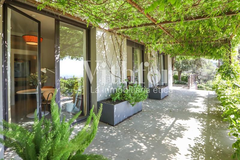 Foto 3704e2b2-1473-45ed-8816-549e221e89bb. Lloguer xalet amb calefacció aparcament piscina a Barcelona