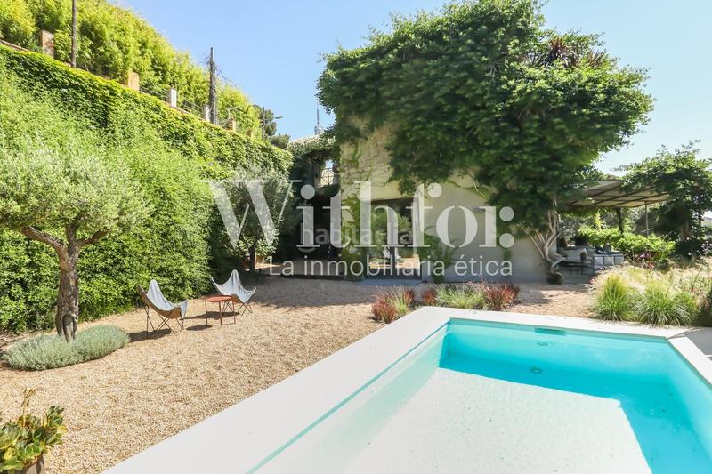 Foto 06778f1f-b2ed-4a1f-ad87-a5c536a94758. Location chalet avec chauffage parking piscine dans Barcelona