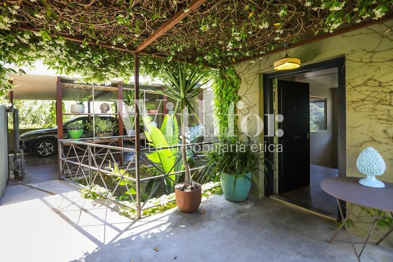 Foto 09c7dcfc-da27-4ded-93d8-5b35ef8d9326. Location chalet avec chauffage parking piscine dans Barcelona