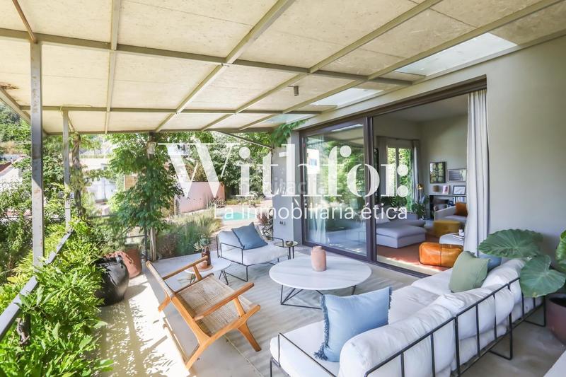 Foto 3eb1dcdb-51e3-40bc-91a9-93d6f0f8b959. Location chalet avec chauffage parking piscine dans Barcelona