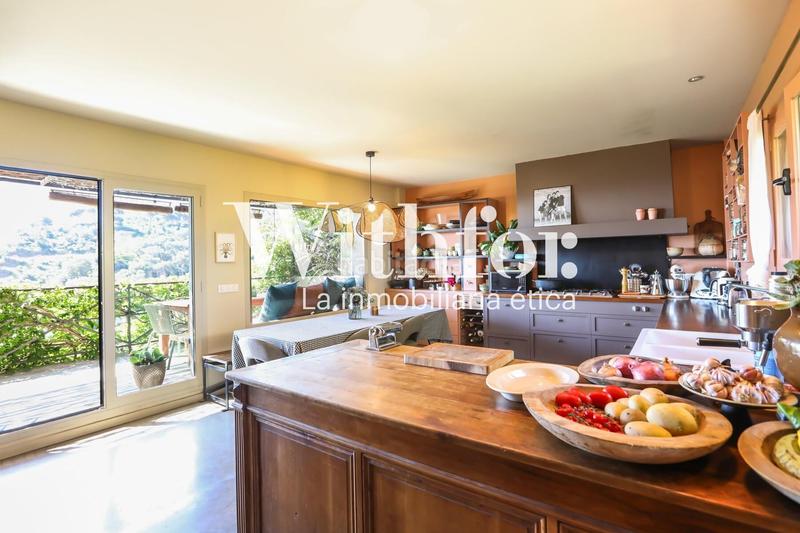 Foto d7eb0ec1-240d-4fed-81f5-b3a86fec65c6. Location chalet avec chauffage parking piscine dans Barcelona