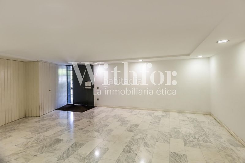 Foto 46b16aea-d512-452c-9062-98f2d9bd8df5. Casa amb calefacció aparcament a Sant Gervasi - Bonanova Barcelona