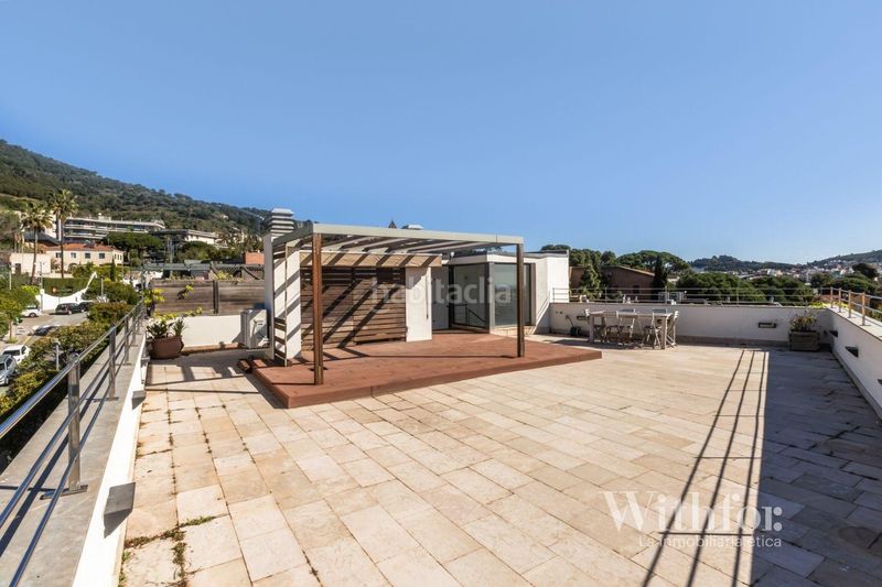 Foto 5d05db01-a164-412d-9701-929c57b652e9. Casa amb calefacció aparcament a Sant Gervasi - Bonanova Barcelona