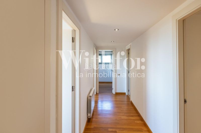 Foto 9f0d386d-8c64-4973-9e38-51da11fc88e1. Casa amb calefacció aparcament a Sant Gervasi - Bonanova Barcelona