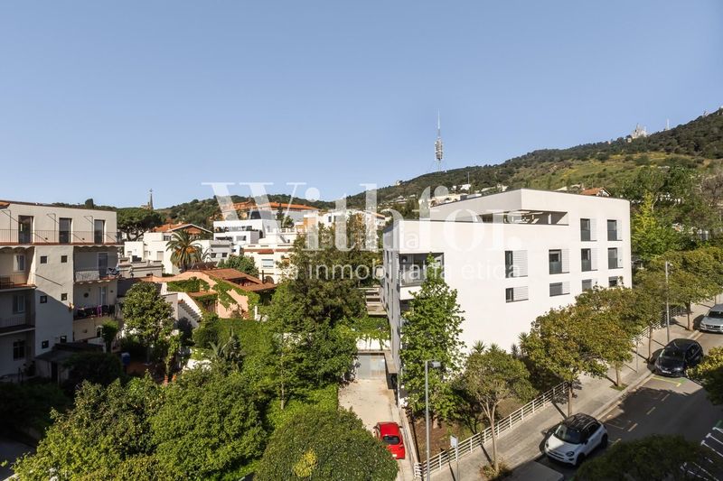 Foto acbd744a-f0bd-463a-9ef3-9b3a346f1d39. Casa amb calefacció aparcament a Sant Gervasi - Bonanova Barcelona