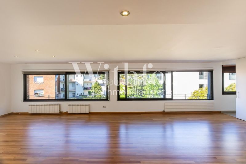 Foto ef12ff10-11b1-4ec3-bf48-caa316f2a54f. Casa amb calefacció aparcament a Sant Gervasi - Bonanova Barcelona