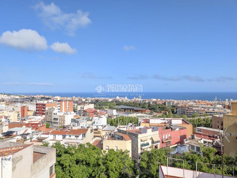 Foto c82d7b1c-a56f-4ff4-8df9-c840f3aaa9a7. Piso  en venta en Cirera Mataró