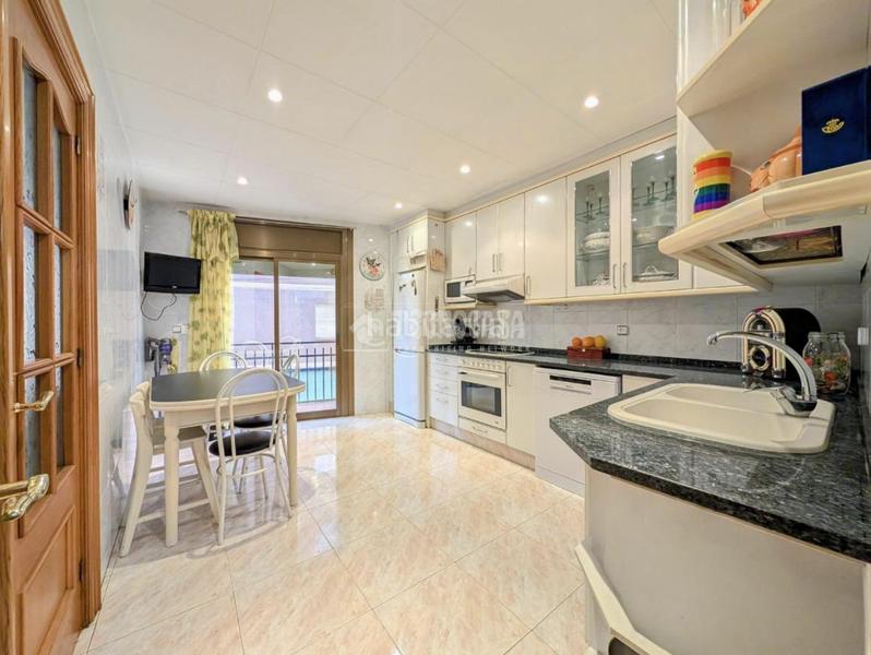 Foto d68e08d9-0d05-4713-8833-e6ddc34f9c31. Piso  en venta en Els Molins Mataró