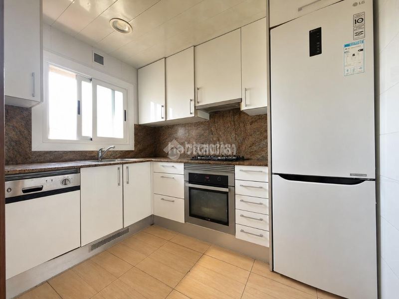 Foto 0cb3db33-2fb6-4023-ab39-985ef0e3be46. Pis a Cerdanyola Sud Mataró