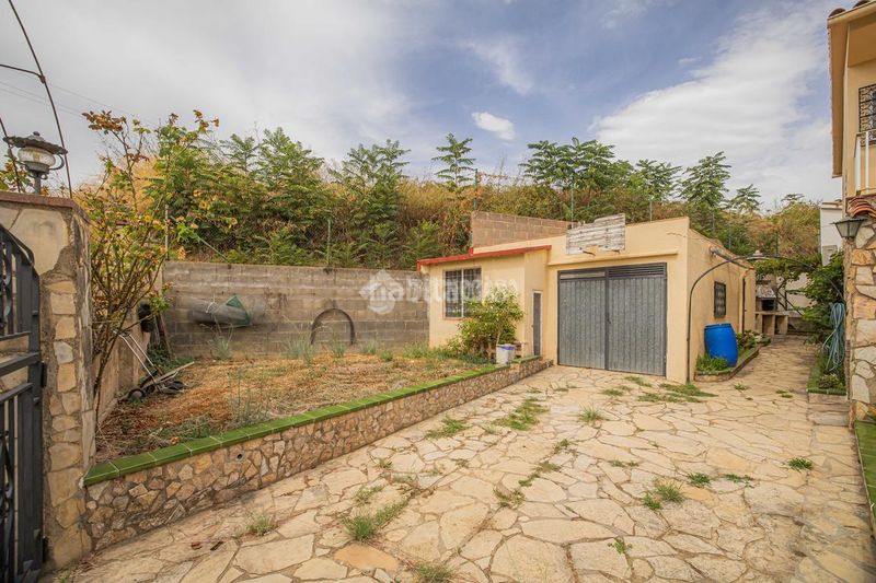 Foto ae9b92aa-90d0-4fae-b4a6-b9e8bb5e4aec. Casa amb calefacció aparcament a Centre Pineda de Mar