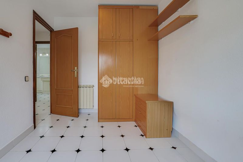Foto b312b0fd-b483-4e6b-b8e6-72626baa3823. Casa amb calefacció aparcament a Centre Pineda de Mar