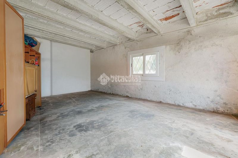 Foto b3e5489d-22a4-420d-b099-d685f7962e7b. Casa amb calefacció aparcament a Centre Pineda de Mar