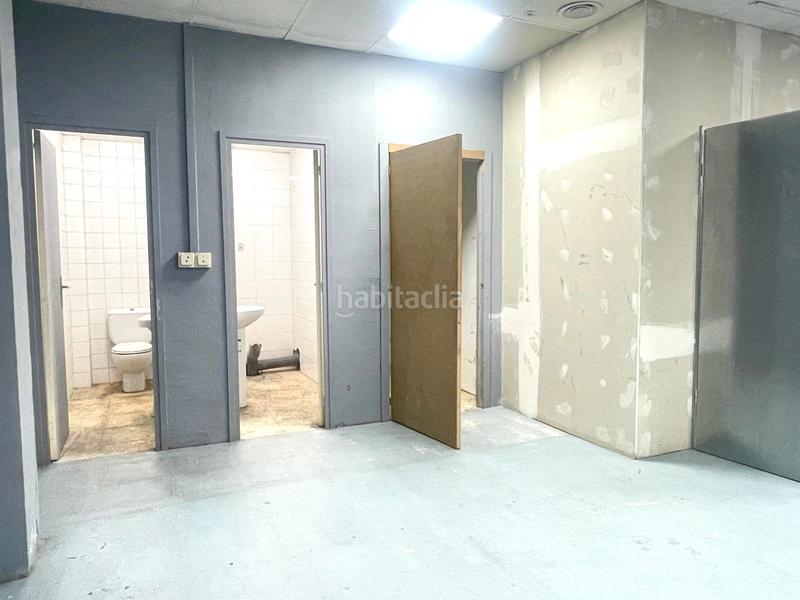 Foto 50e2e271-7fce-4351-aa88-b83522fe328e. Local comercial  junto pça. catalunya en Sant Boi de Llobregat