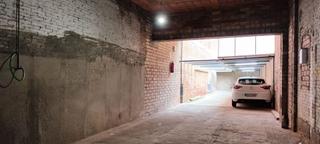 Pis a Centre. Oportunidad! local en planta baja con amplio patio y posibilidad