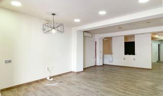 Rent Business premise in Centre. Local comercial en luis pacual roca  eje comercial de sant boi