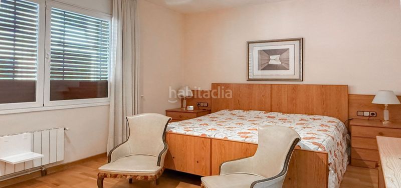 Foto 20b8f80e-7c7c-4bcf-af70-8b22d08c0787. Casa amb calefacció a Centre Sant Boi de Llobregat