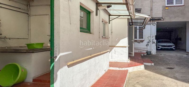 Foto 830a1241-950c-4f06-ab34-861d67f261fe. Casa amb calefacció a Centre Sant Boi de Llobregat