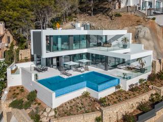 Casa a Port D´Andratx. Exclusiva villa con vistas al mar en la montaña en cala llamp