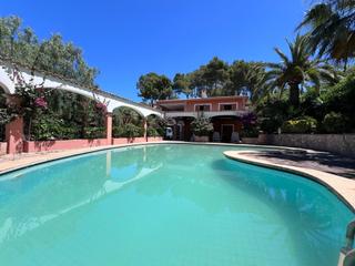 Casa a Santa Ponça. Chalet de estilo mediterráneo en santa ponsa