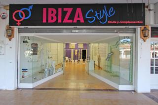 Business premise in Costa de la Calma. Local comercial en costa de la calma