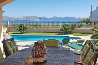 House in Bacarés-Manresa-Bonaire. Villa con vistas al mar y licencia de alquiler en la bahía de po