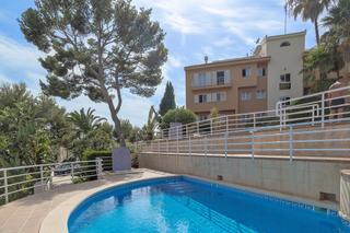 Apartament a Portals Nous. Planta baja en exclusiva comunidad con piscina en bendinat