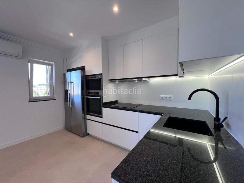 Foto 15dcdf5d-e105-4428-bd9d-e4a573ee5249. Apartamento  completamente renovado con acceso directo al puerto en santa ponsa en Calvià