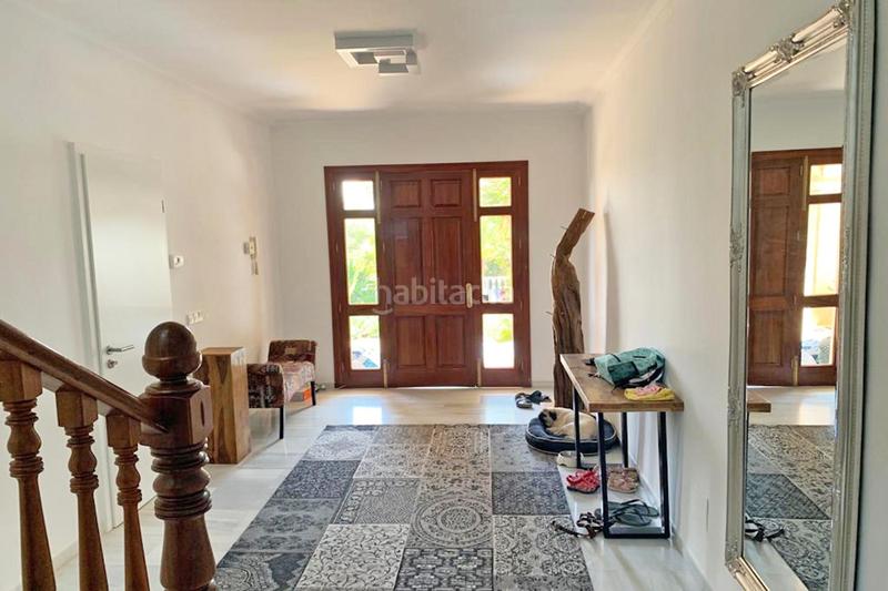 Foto 0e3f8539-1db9-4f6e-80cd-355f2a792763. Alquiler casa villa de primera clase con vistas al mar en nova santa ponsa en Calvià