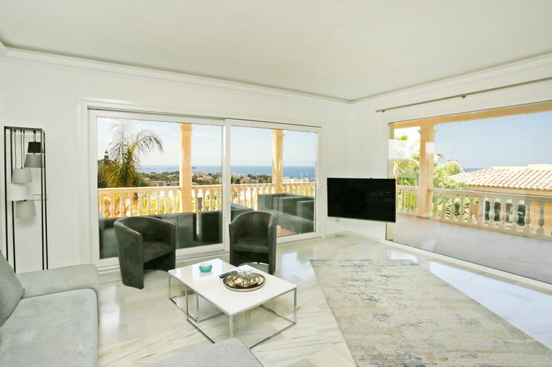 Foto 3e0773e2-0218-4d56-b6fb-27302a240d22. Alquiler casa villa de primera clase con vistas al mar en nova santa ponsa en Calvià