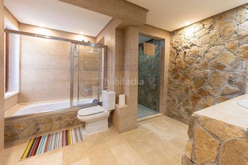 Foto 22efd1da-4e57-4890-b7f7-d19667078a9e. Casa villa en primera línea de mar en Santa Ponça en Calvià