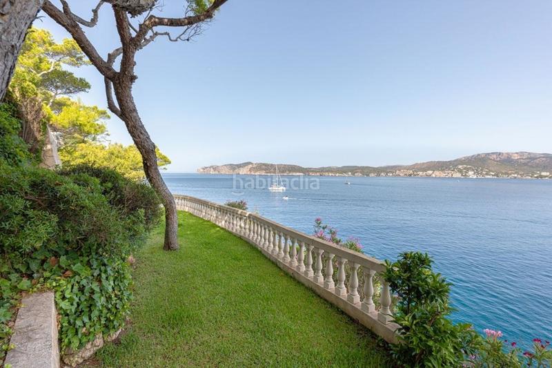 Foto 63472b31-3942-4096-8a82-60a3d02e8a9d. Casa villa en primera línea de mar en Santa Ponça en Calvià