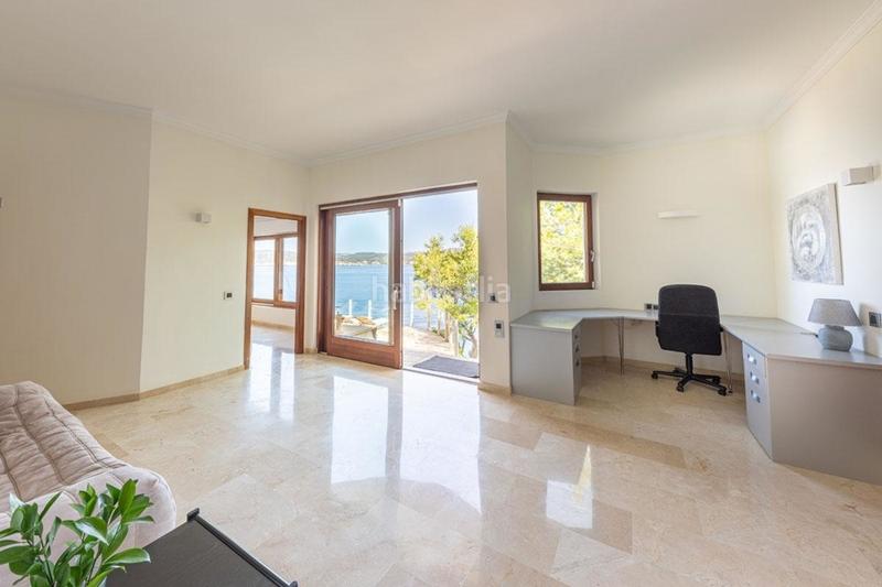 Foto 97042817-61b5-4c78-afbb-cd7dad1d0423. Casa villa en primera línea de mar en Santa Ponça en Calvià