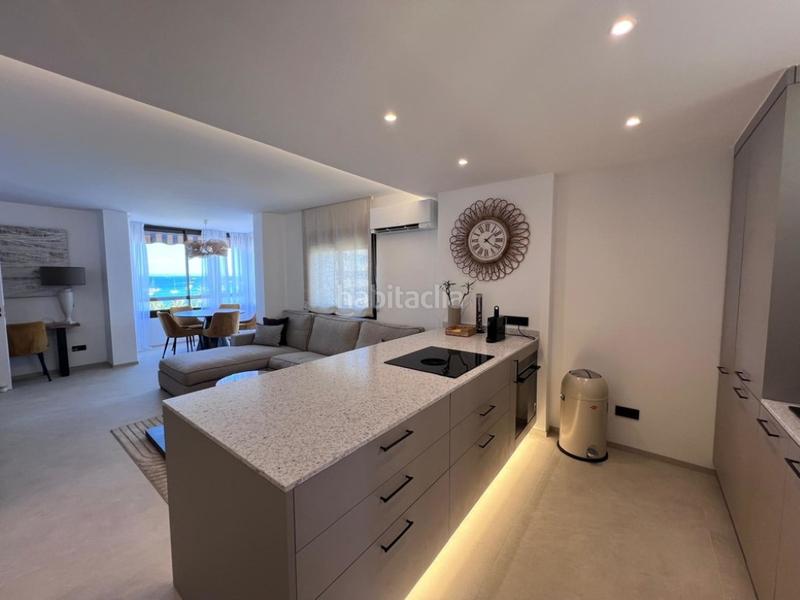 Foto 835b5488-3cdf-4ceb-b350-78782822205c. Alquiler apartamento  moderno con vistas al mar en Palmanova en Calvià